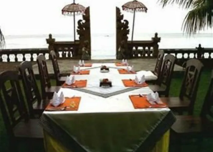Otel Collection O 90805 Aditya And 3*